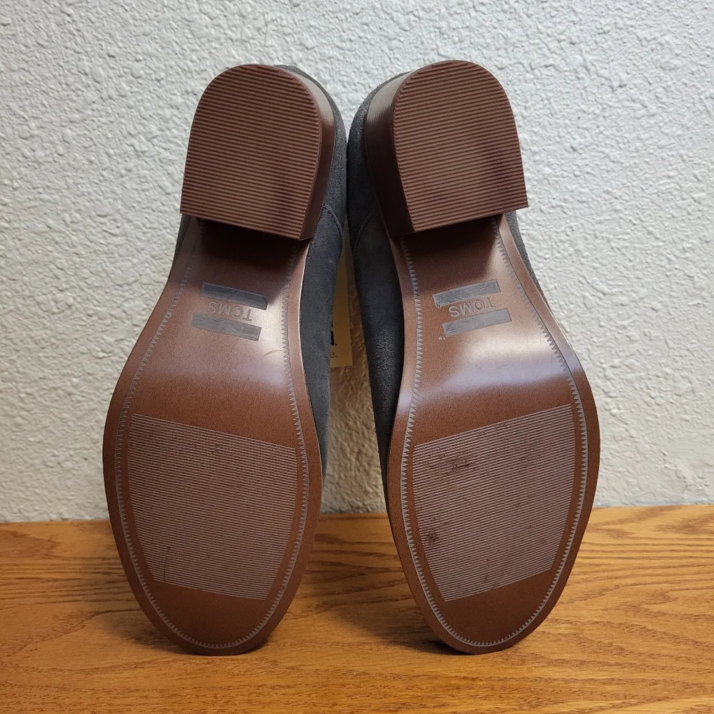 NWT Toms Gray Heeled Booties Size 8